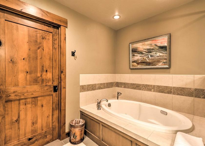 Montana Bigfork Interior Entrance