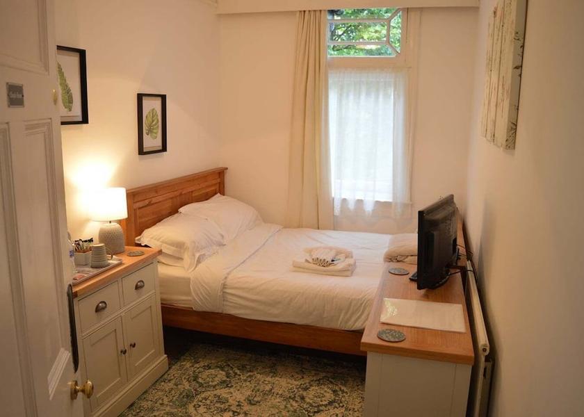 England Redruth Room