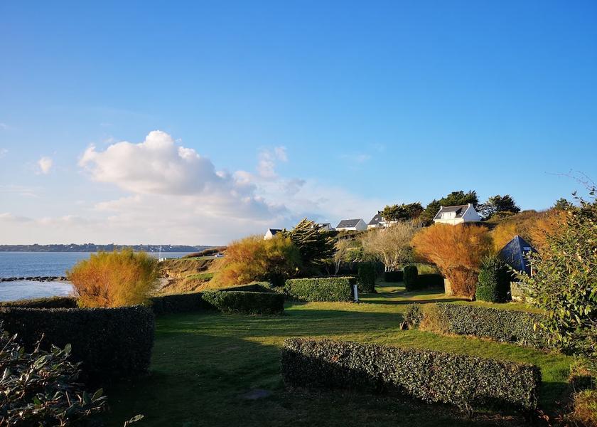 Brittany Moelan-sur-Mer Property Grounds