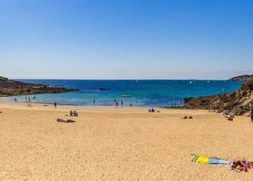 Brittany Moelan-sur-Mer Beach