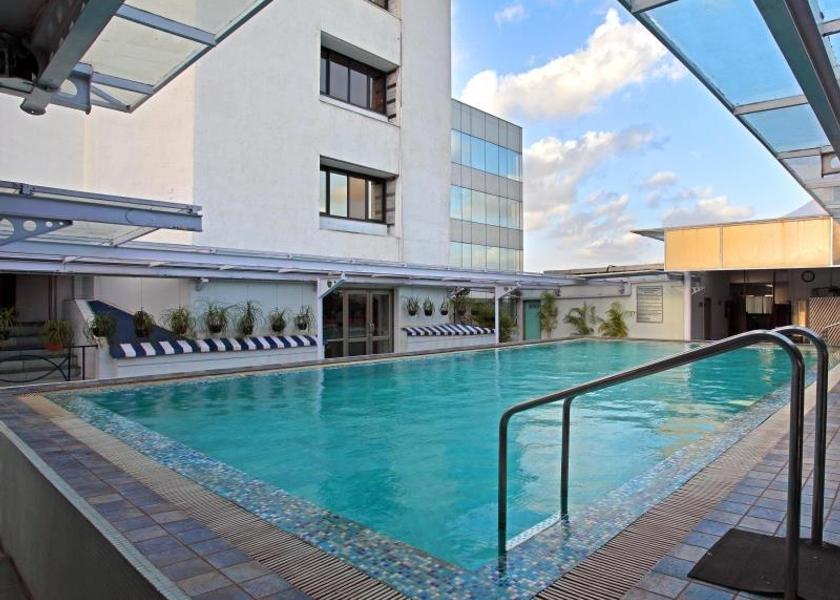 Maharashtra Pune Swimming pool