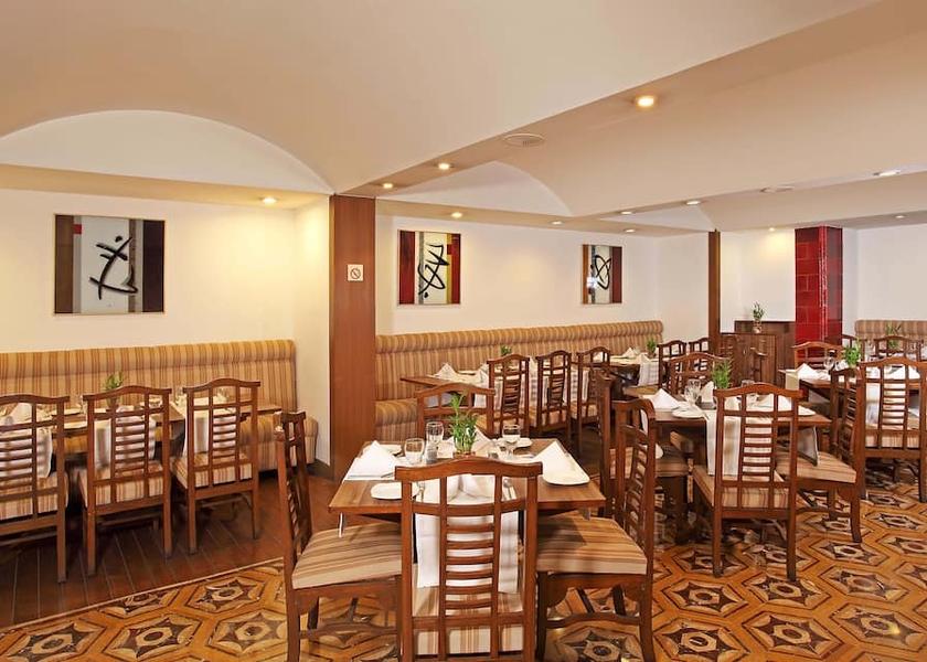 Maharashtra Pune Food & Dining