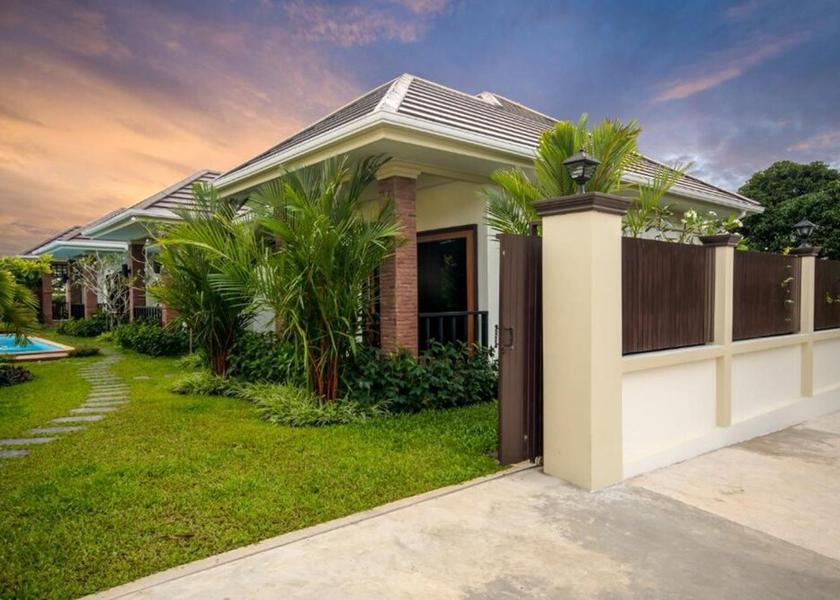 Phuket Rawai Exterior Detail