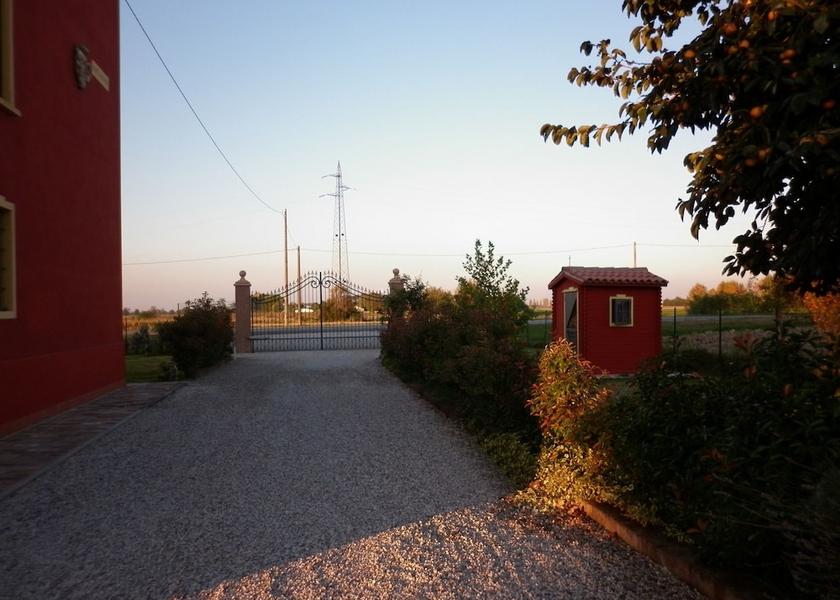 Lombardy Curtatone Entrance