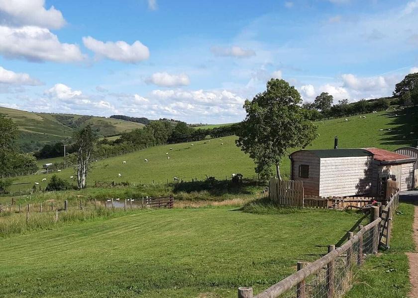 England Craven Arms Property Grounds