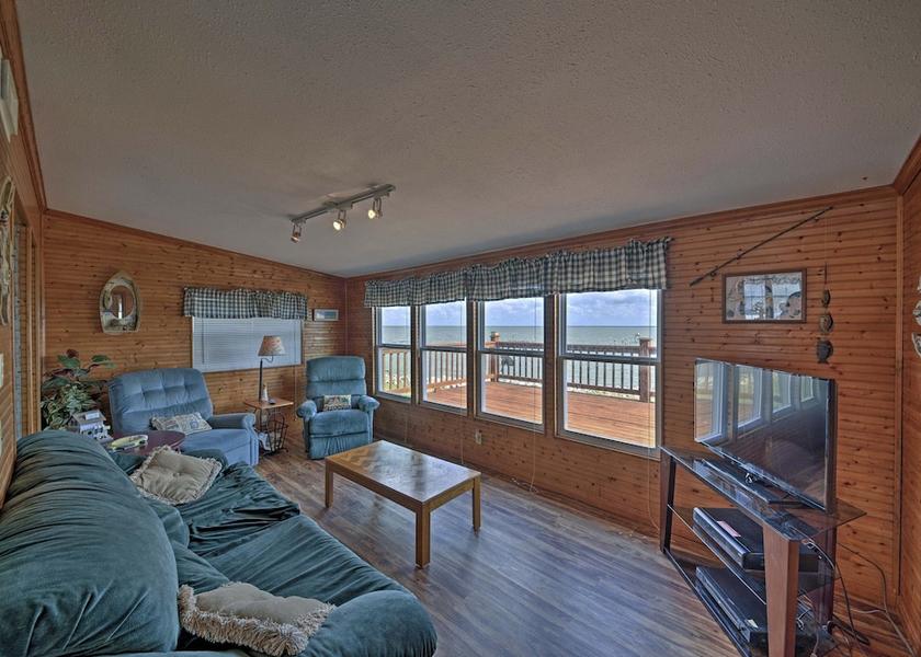 Texas Palacios Interior Entrance