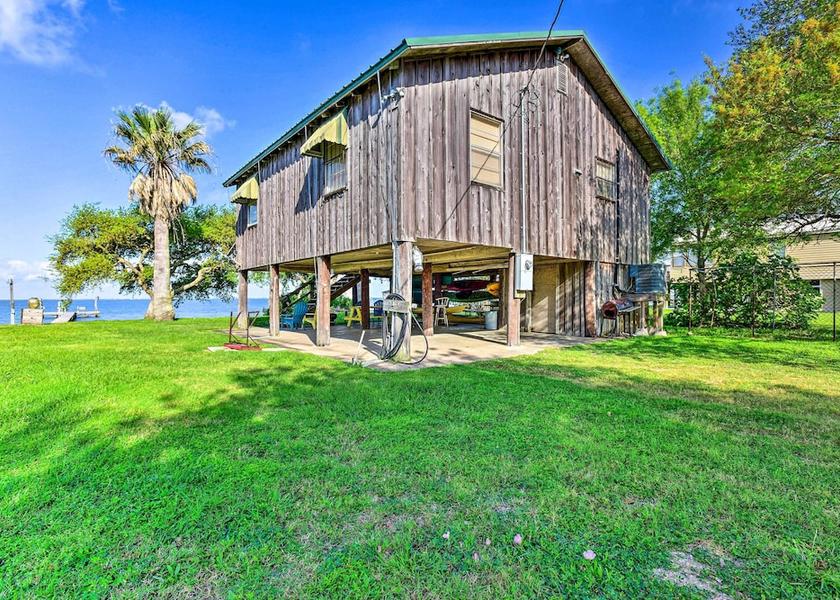 Texas Palacios Interior Entrance