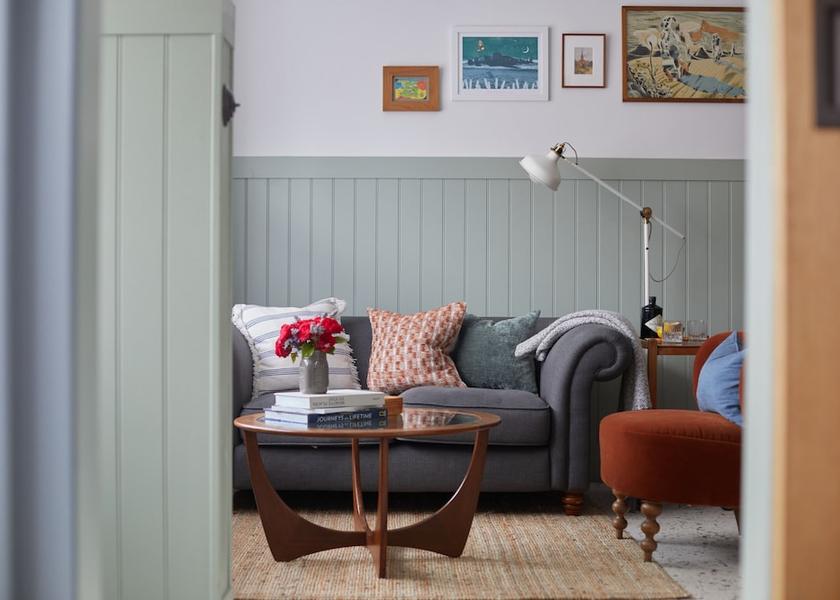 England Pewsey Interior Entrance