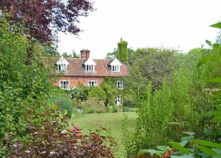 England Dereham Facade