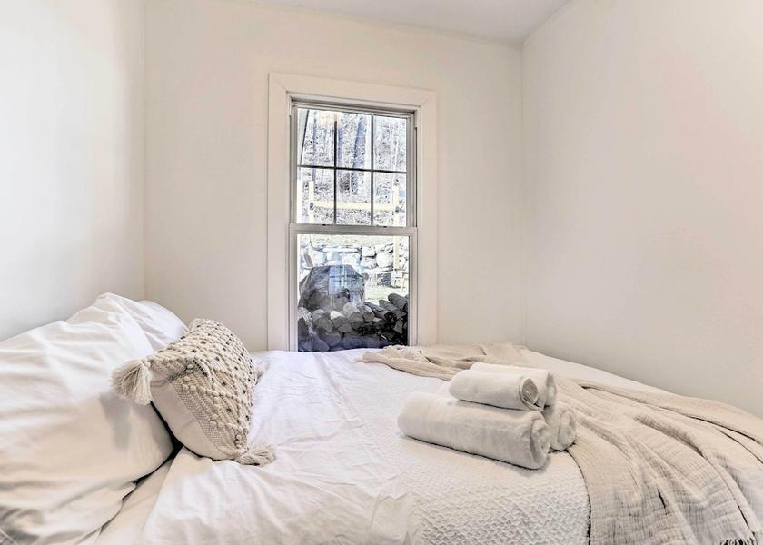 New York Greenwood Lake Interior Entrance