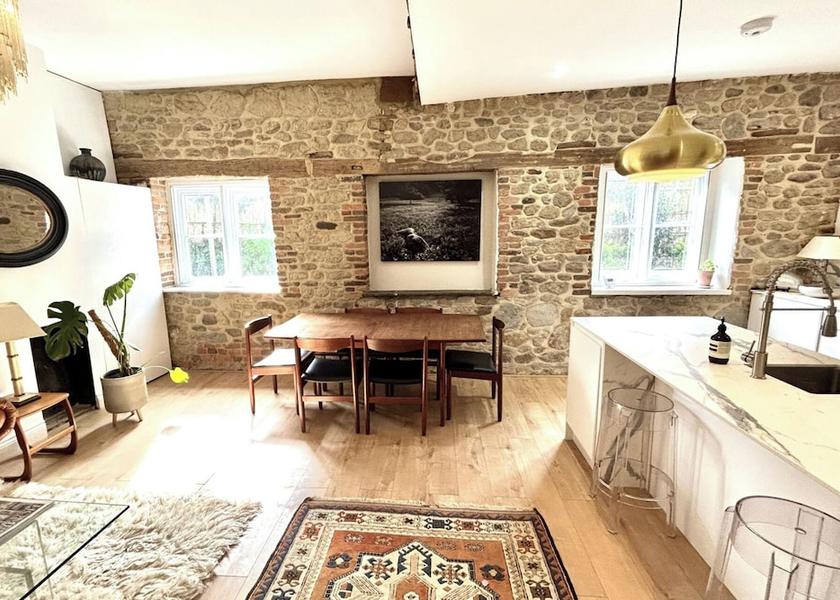 England Petworth Dining Area