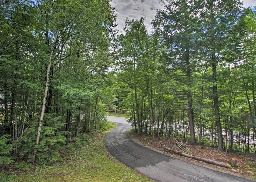 New Hampshire Glen Interior Entrance