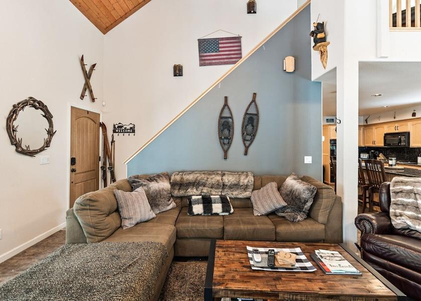 California Shaver Lake Living Area