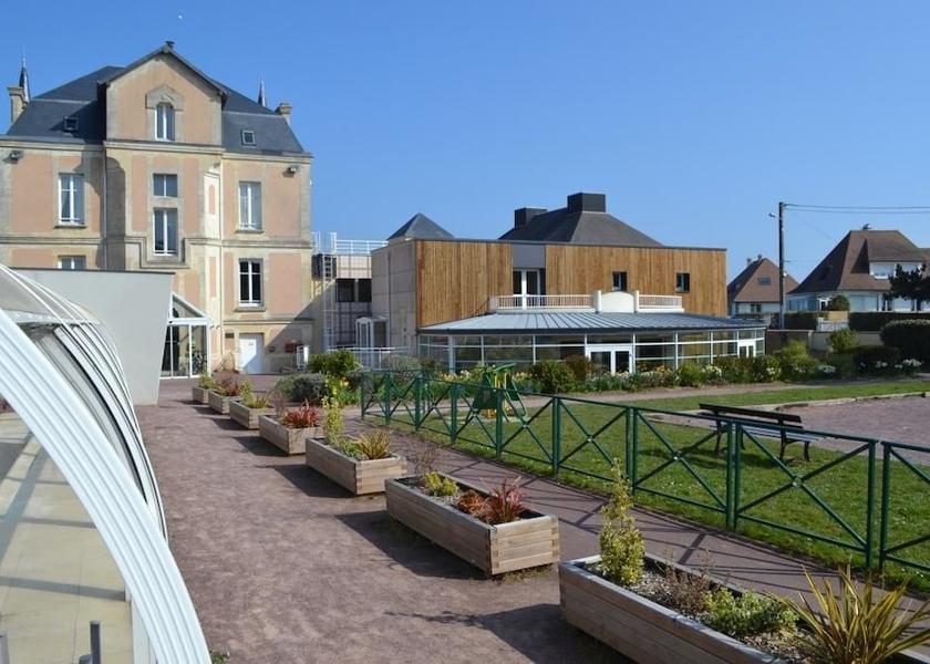 Normandy Asnelles Facade
