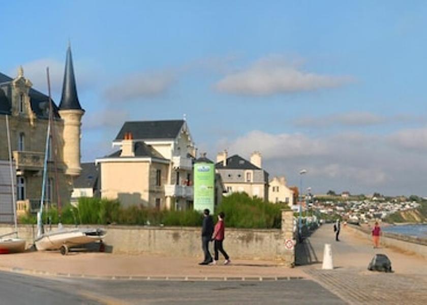 Normandy Asnelles Facade