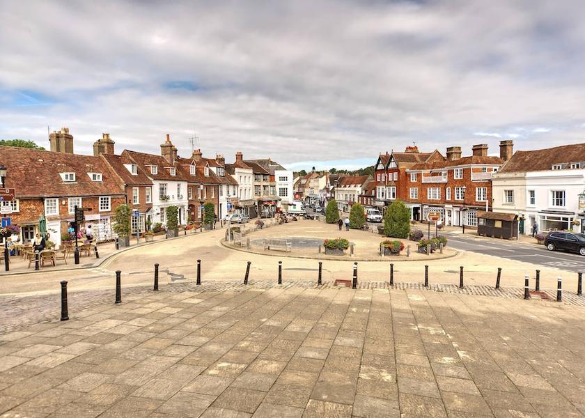 England Battle Exterior Detail