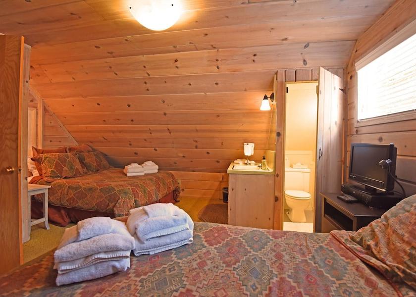 California Tahoma Room