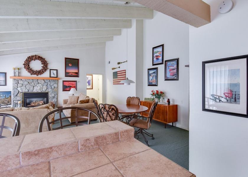 California Tahoma Living Area