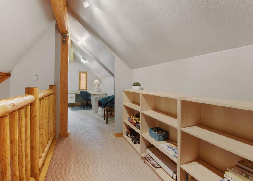 California Tahoma Interior Entrance