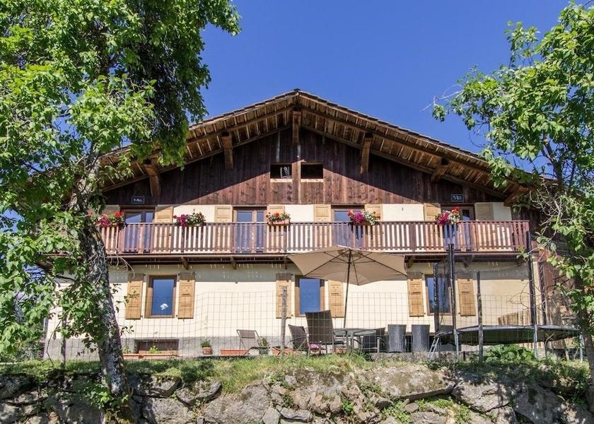 Auvergne-Rhône-Alpes Cordon Facade