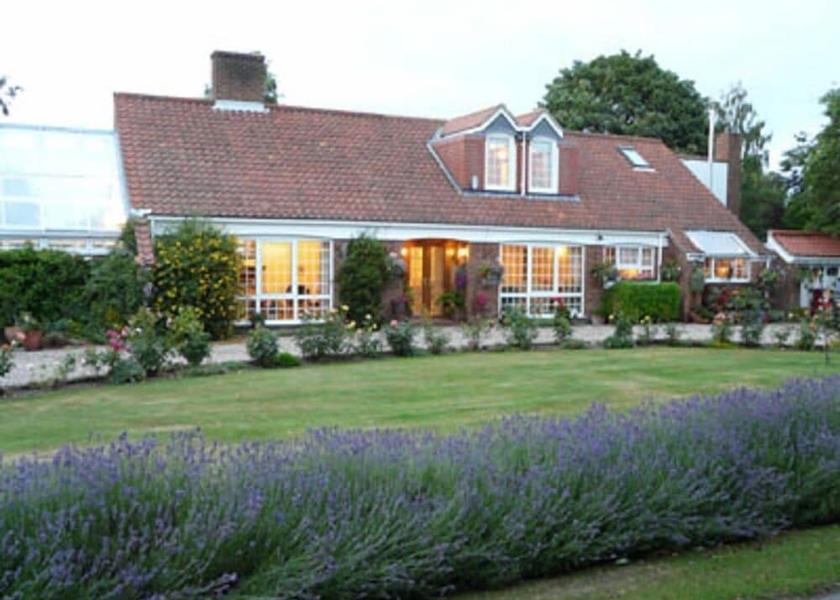 England Ulceby Facade