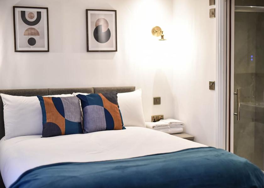 England Royal Leamington Spa Room