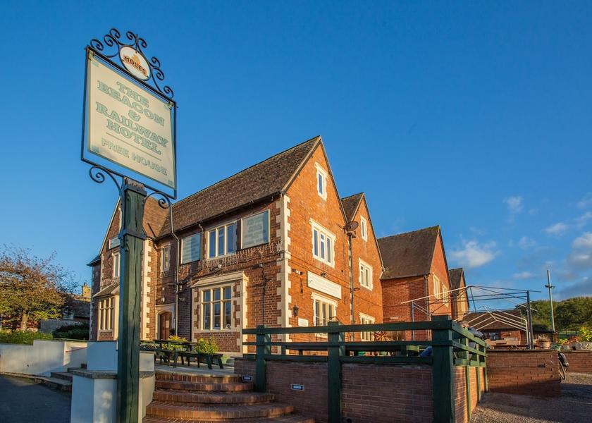 England Stonehouse Facade