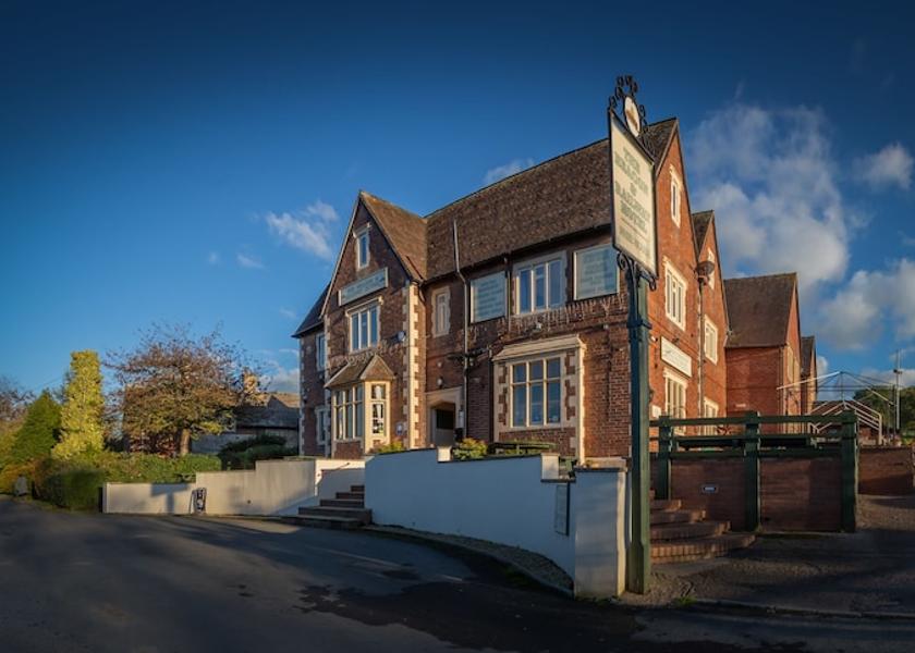 England Stonehouse Exterior Detail