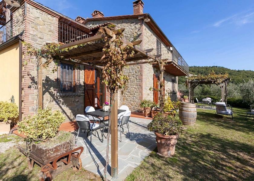 Umbria Lisciano Niccone Exterior Detail