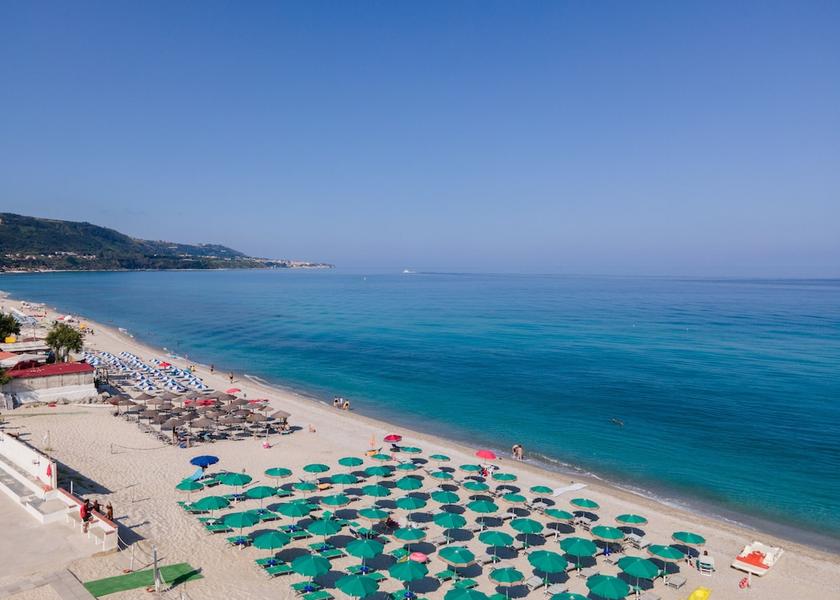 Calabria Zambrone Sundeck