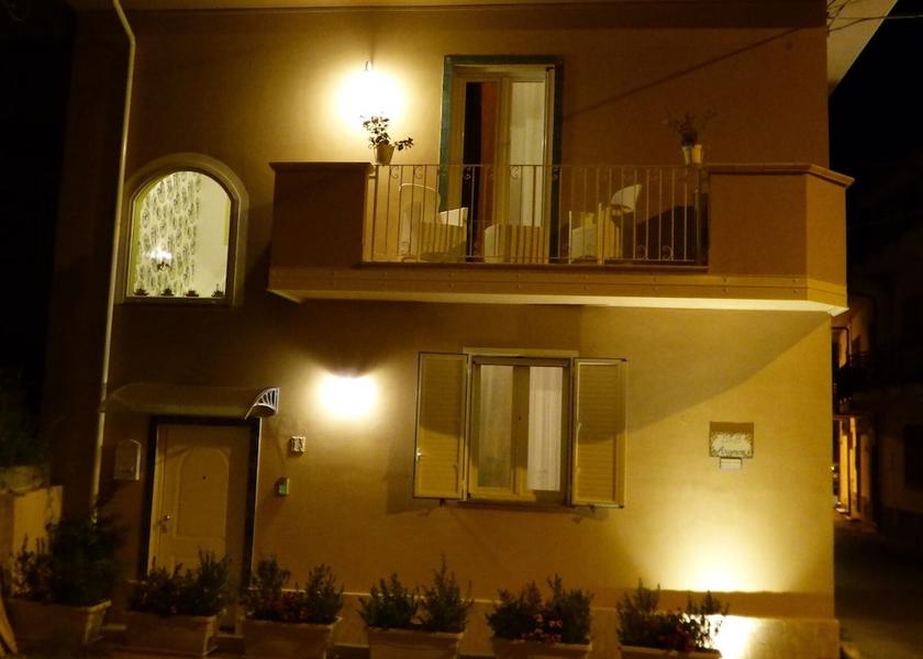Calabria Zambrone Facade