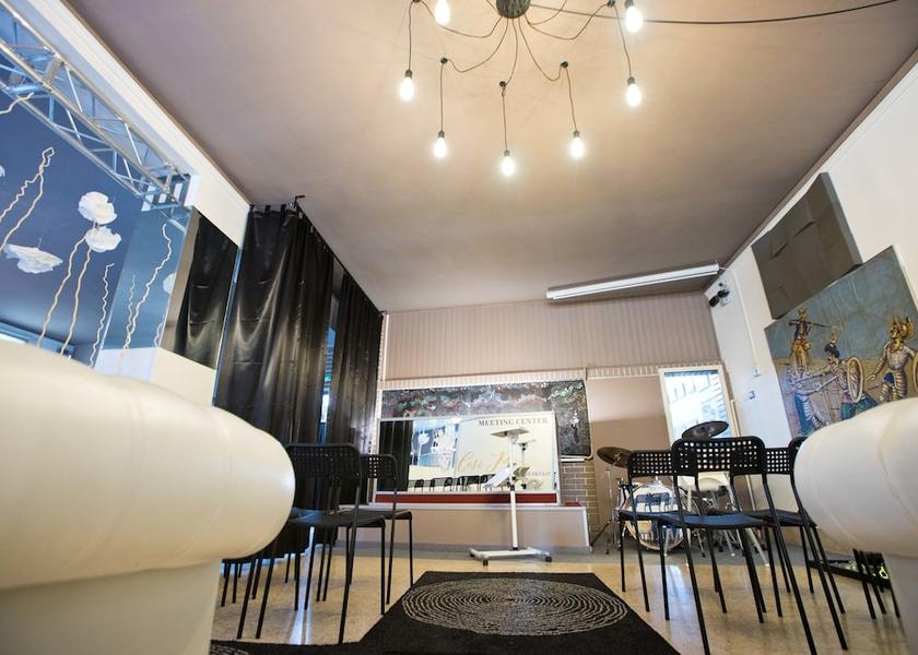 Sicily Vizzini Meeting Room