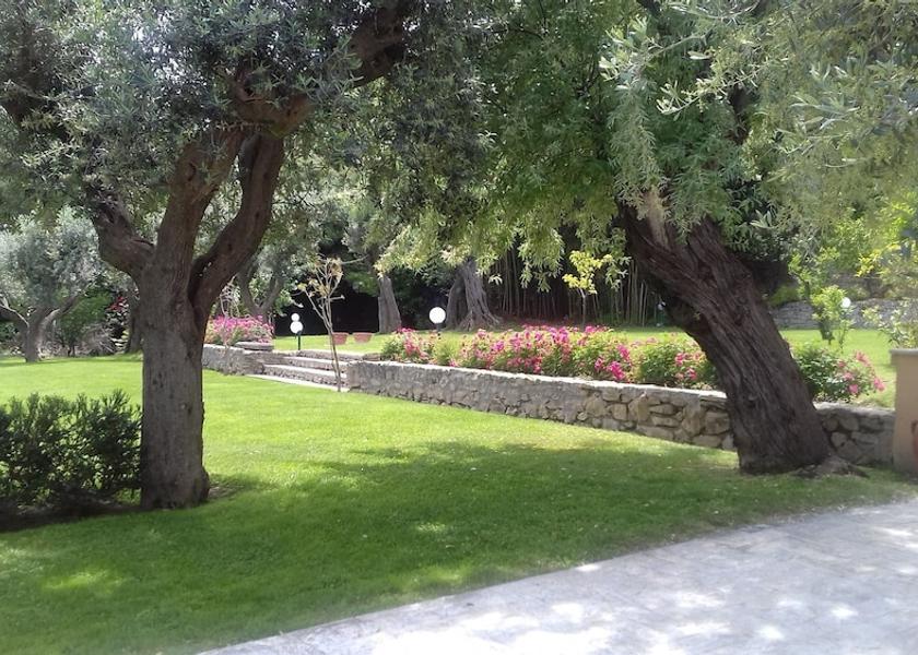 Marche Cupra Marittima Garden