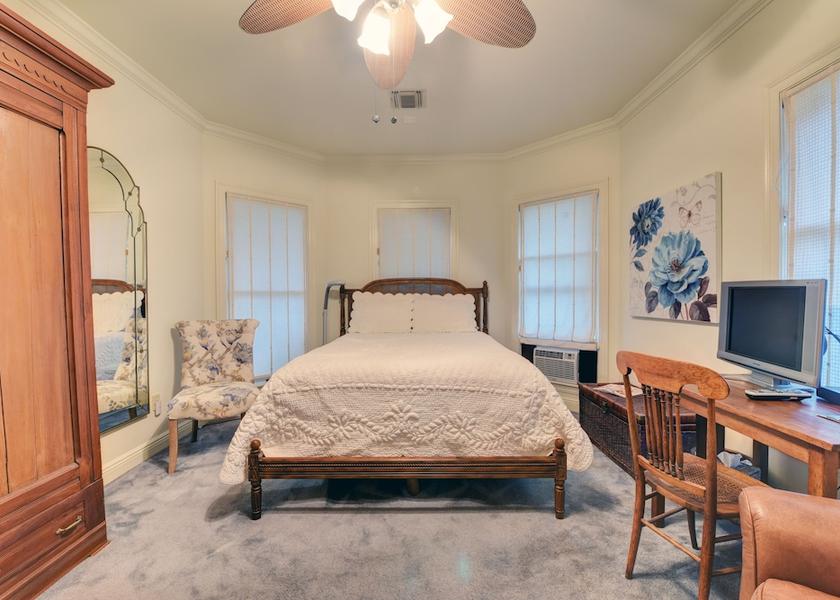 Louisiana Raceland Room