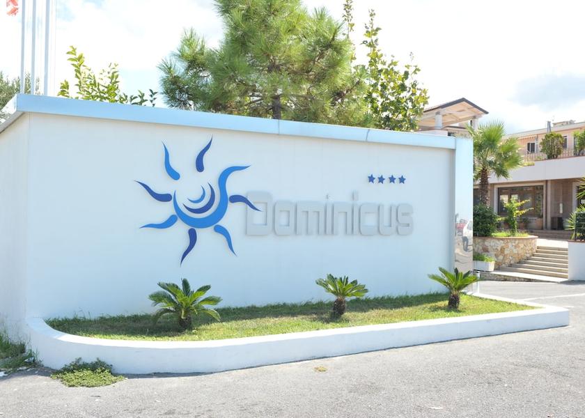 Calabria Grisolia Facade