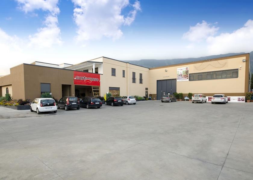 Campania Sarno Parking