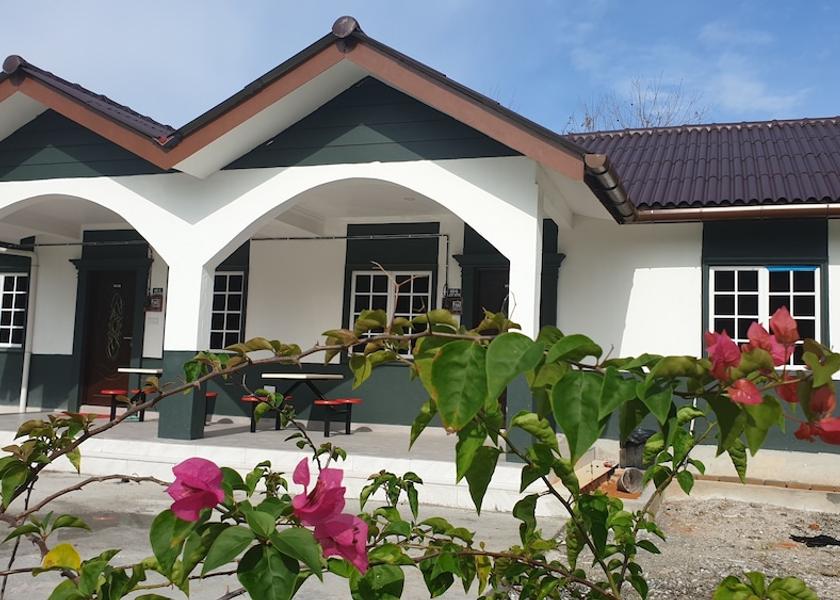 Selangor Sungai Buloh Exterior Detail