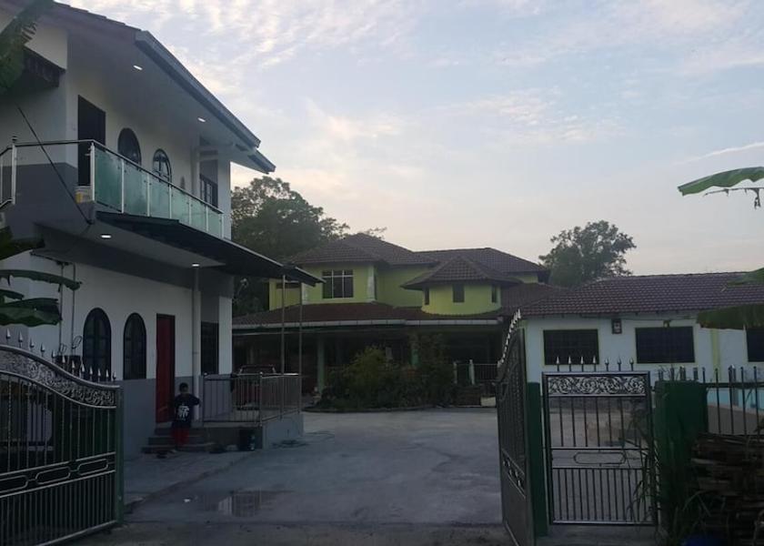 Selangor Sungai Buloh Exterior Detail