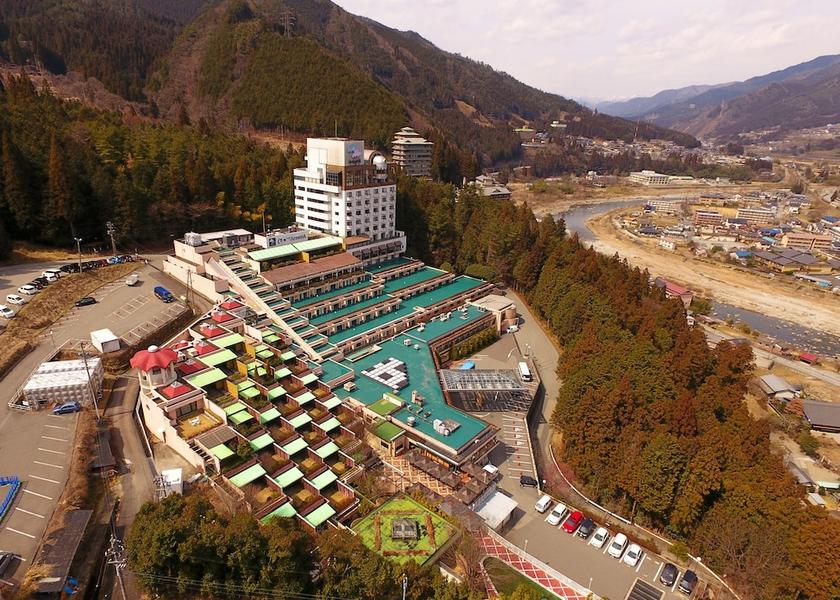 Gifu Gero Exterior