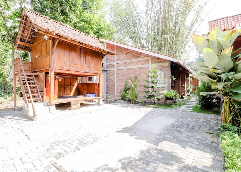 Borobudur Exterior Detail