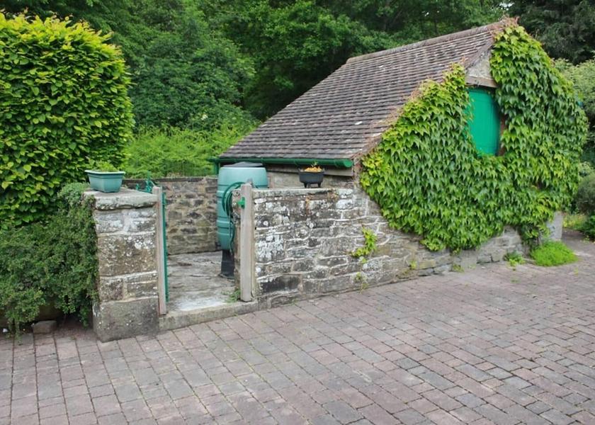 England Lydney Exterior Detail