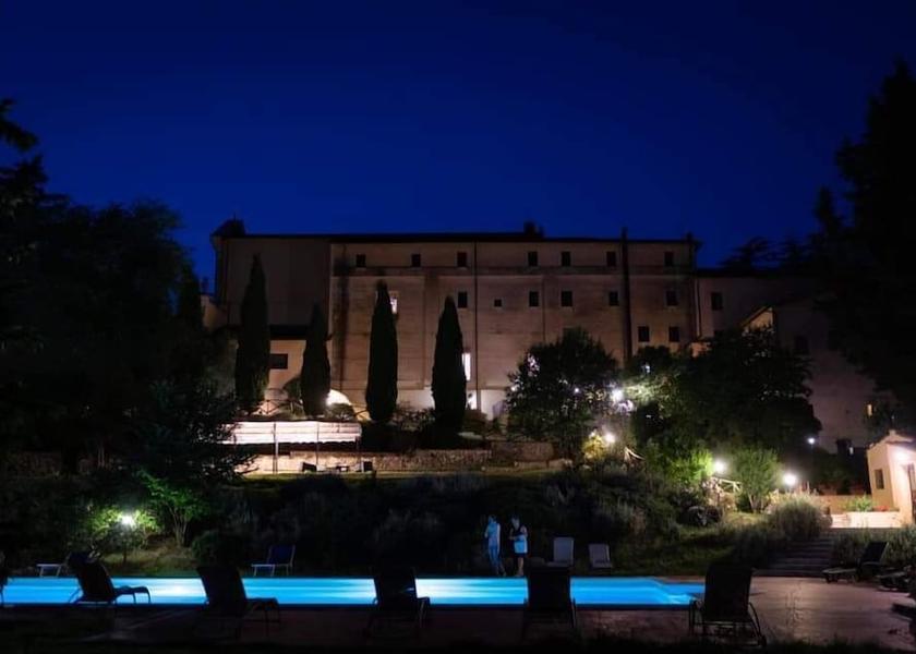 Umbria Amelia Exterior Detail