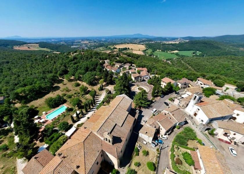 Umbria Amelia Exterior Detail