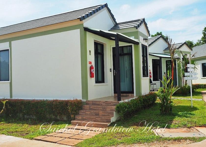 Surat Thani Ban Ta Khun Room