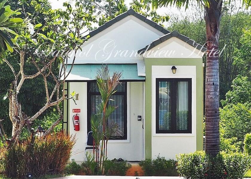 Surat Thani Ban Ta Khun Room