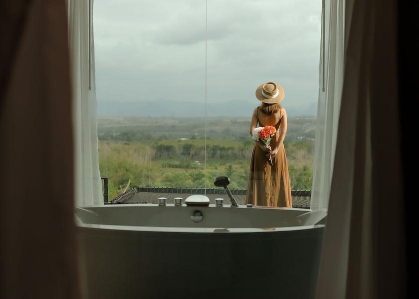 Surat Thani Ban Ta Khun Bathroom