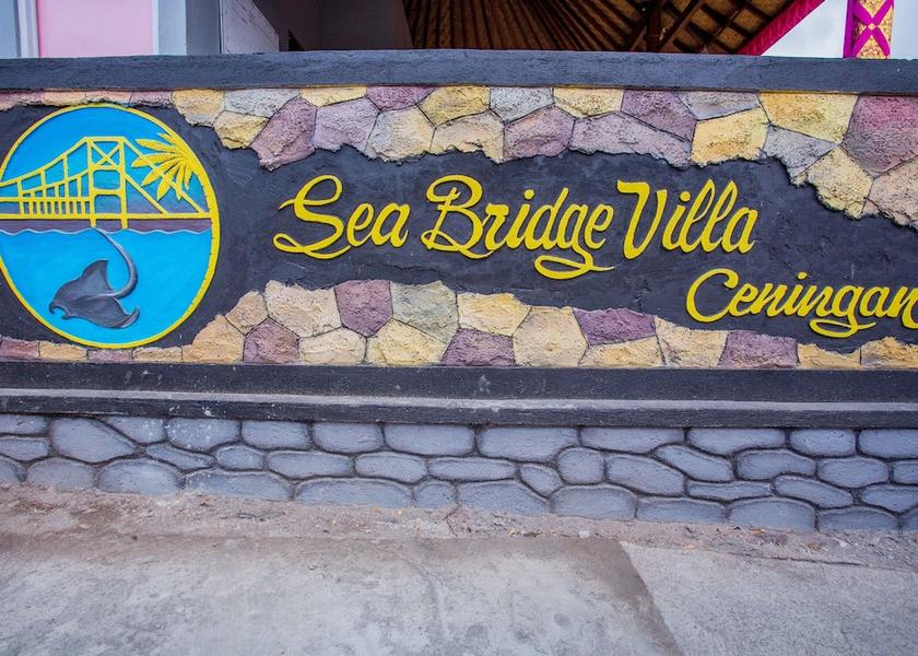 Bali Ceningan Island Entrance