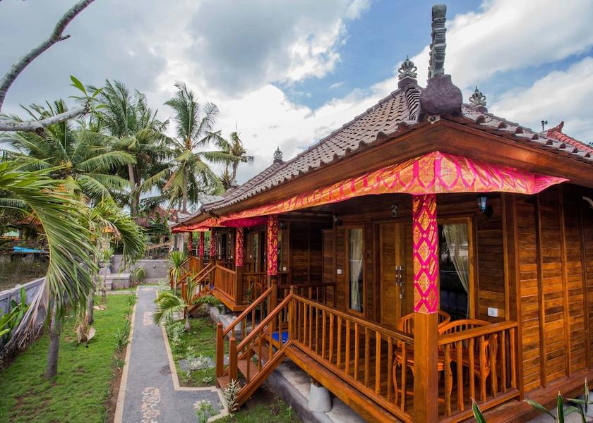 Bali Ceningan Island Outdoor Dining