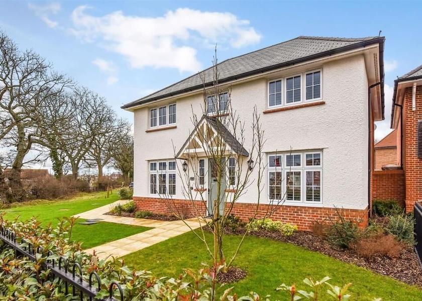 England Waterlooville Exterior Detail