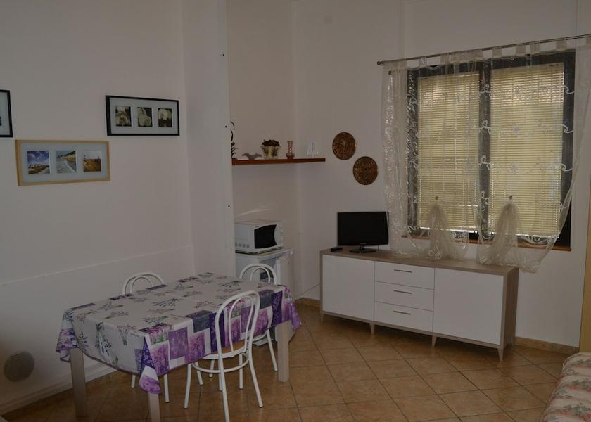 Lombardy Abbadia Lariana In-Room Dining